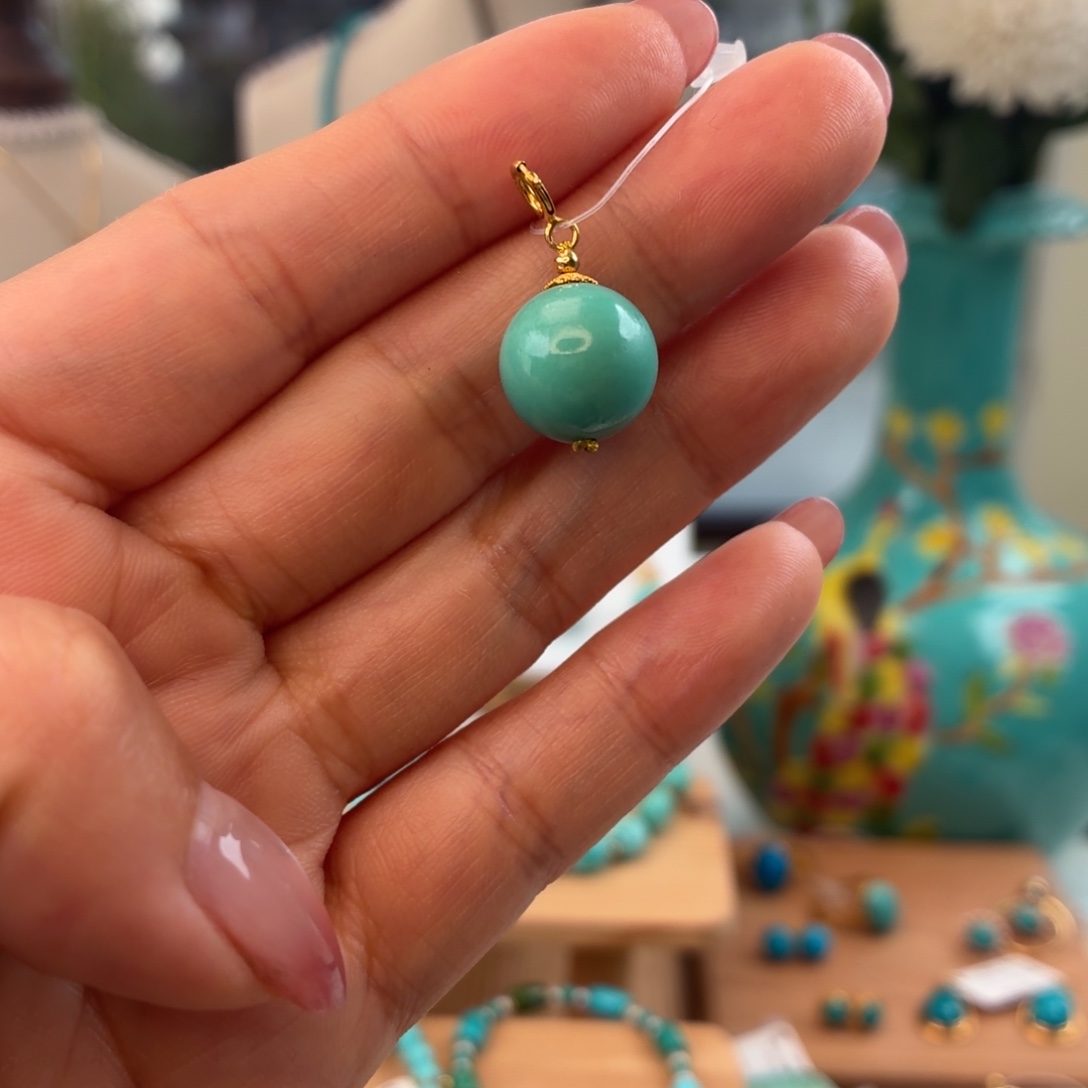 绿松石18K金镶嵌颈饰