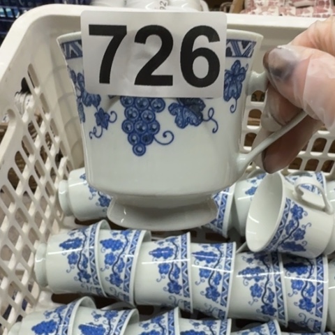 泥塑茶杯微瑕品一个