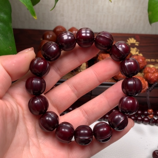 橄榄核手串/手链猴头鲨鱼背