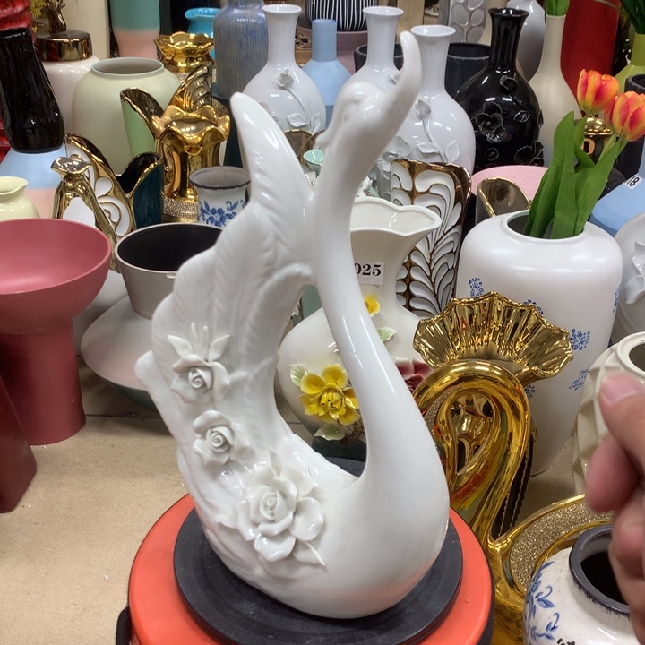 摆件陶瓷。。。。。。。