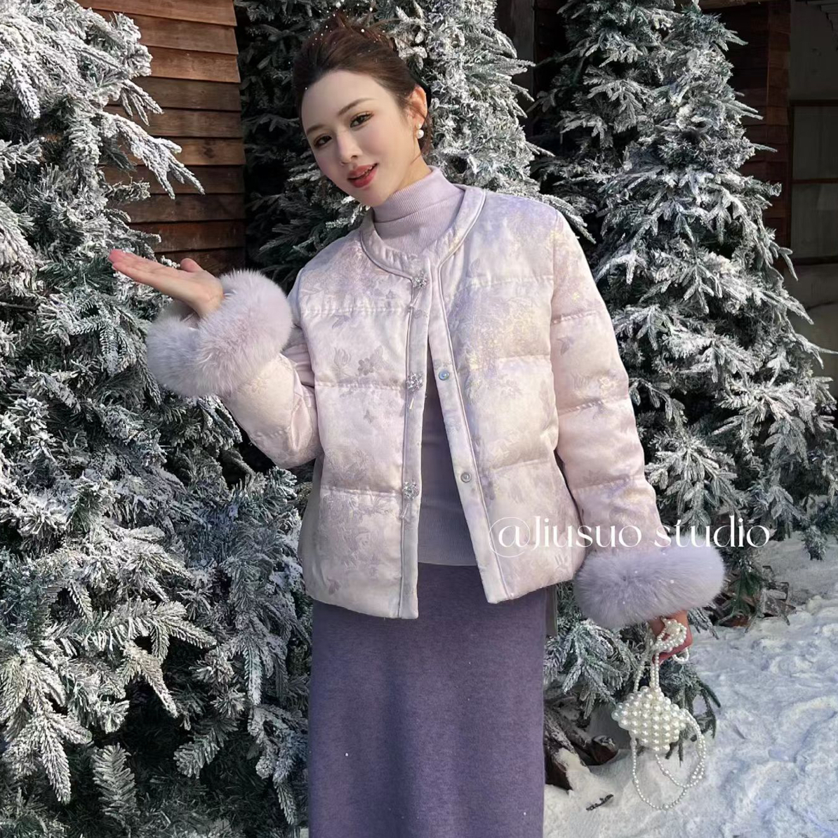 新中式人丝面料拼接狐狸毛短款白鸭绒国风羽绒服