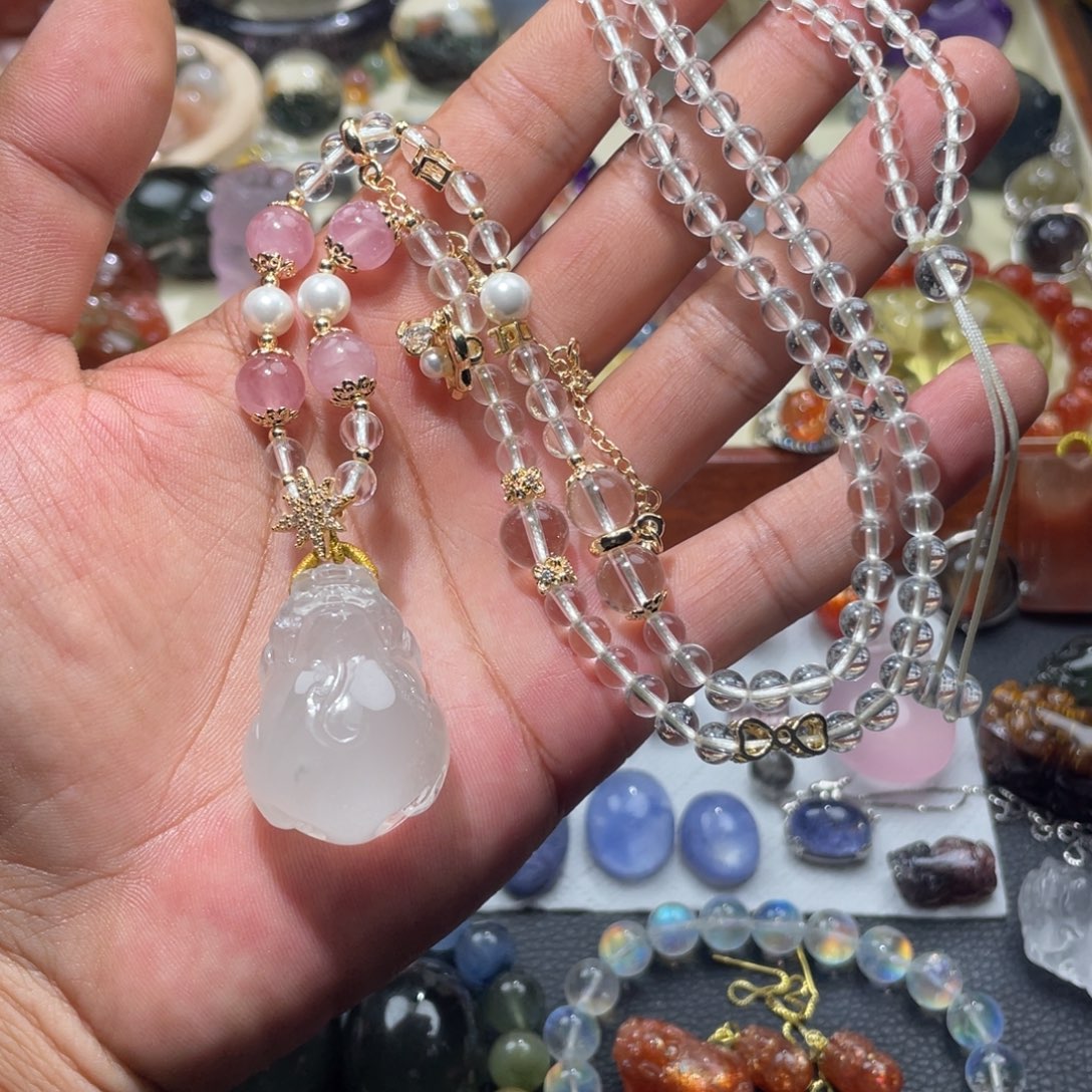 水晶吊坠(赠链)未镶嵌