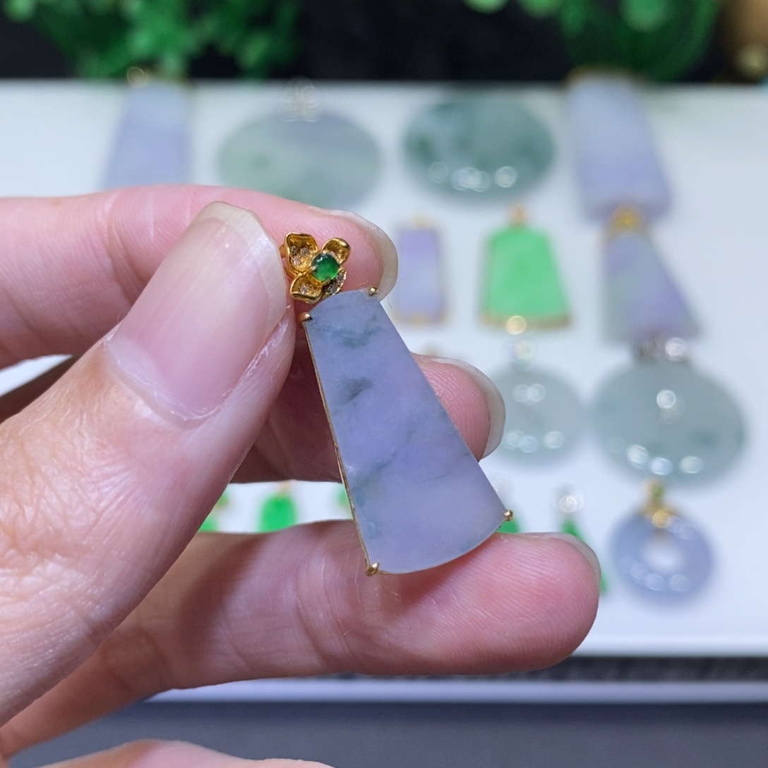翡翠18K金镶嵌吊坠(不含链)