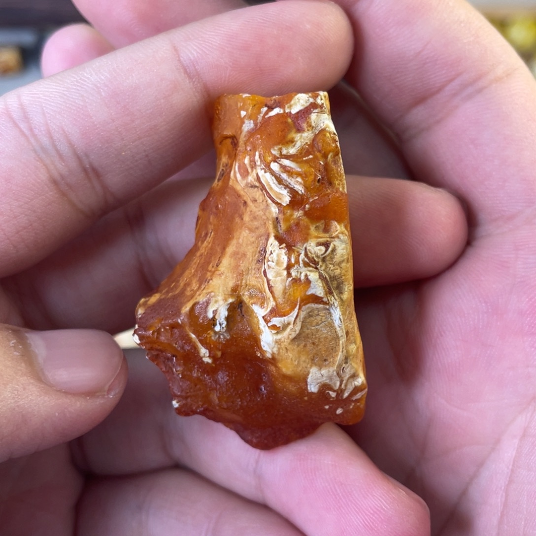 定制琥珀天然琥珀