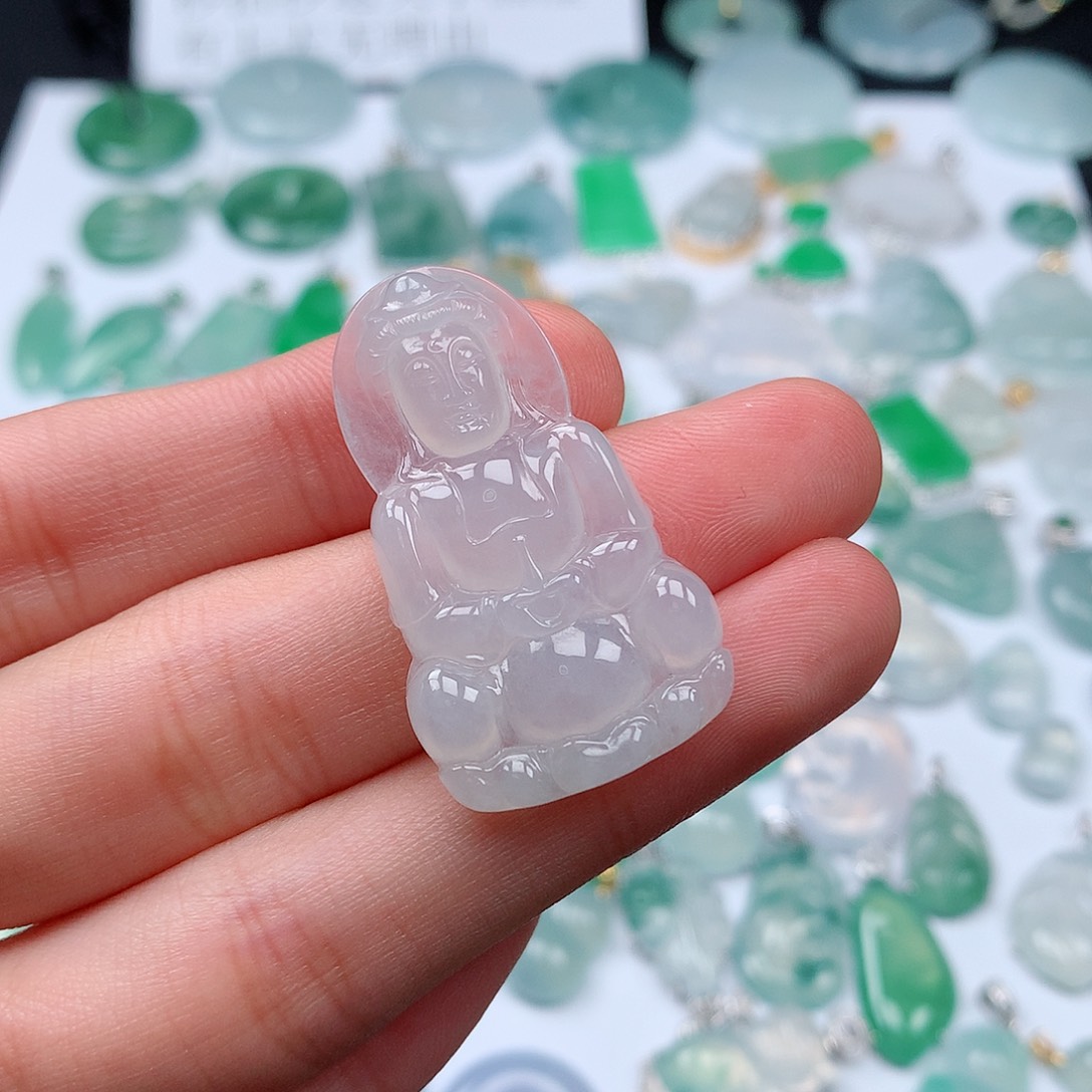 翡翠颈饰未镶嵌天然翡翠