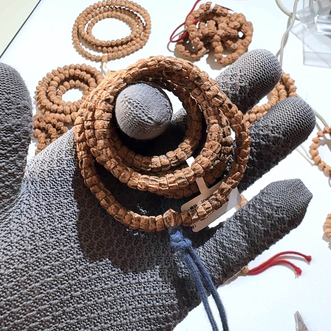 T***y柏香籽/百香籽吊坠斜切