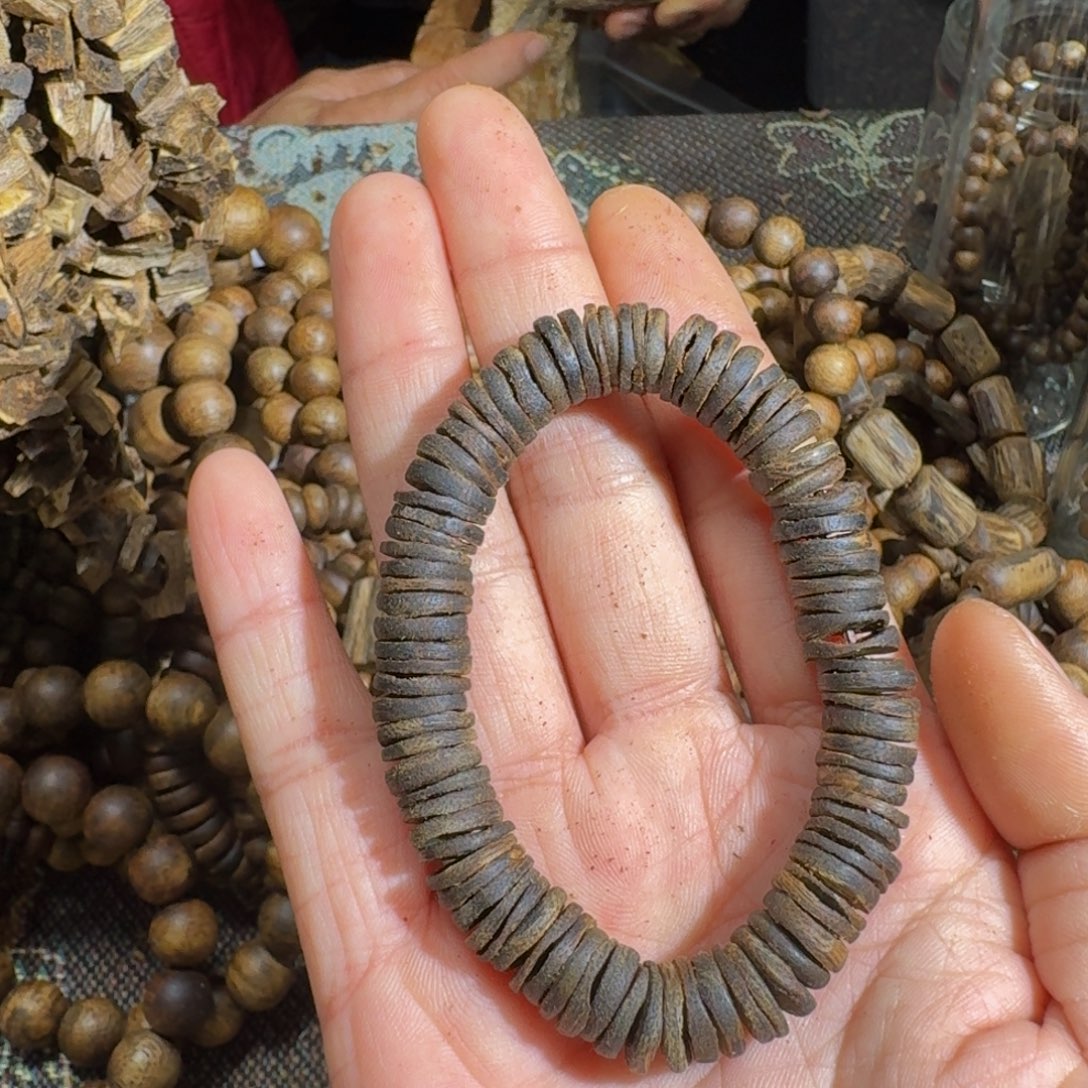 沉香枕沉香海南莺歌绿1.0规格12.1克料子