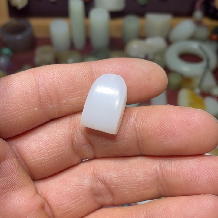 和田玉吊坠(不含链)未镶嵌?*