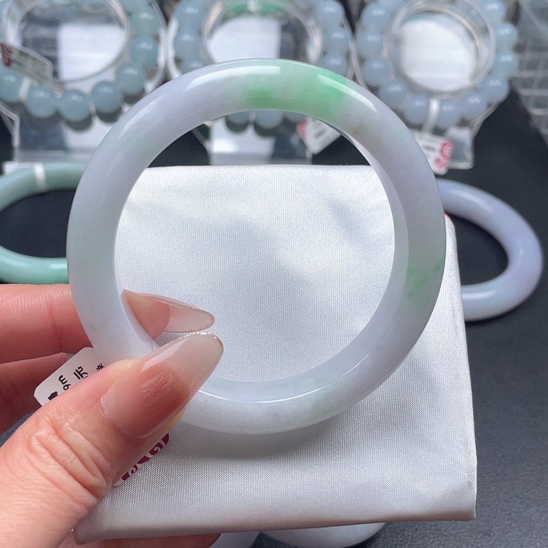 翡翠未镶嵌手镯041