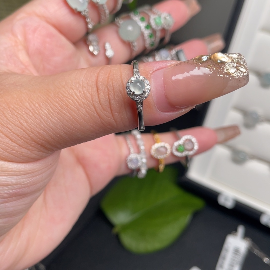 翡翠戒指银S925镶嵌戒指