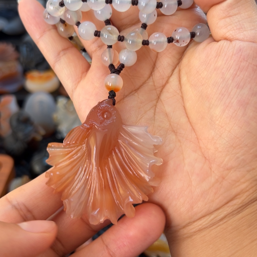 玛瑙/玉髓未镶嵌吊坠(赠链)