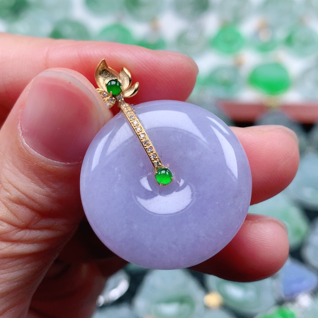 翡翠吊坠(不含链)18K金镶嵌