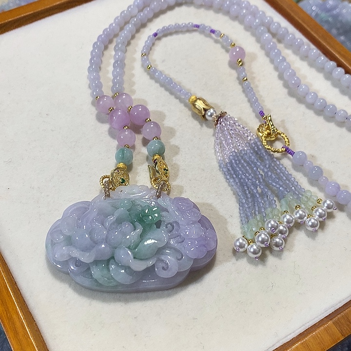 翡翠未镶嵌颈饰翡翠吊坠