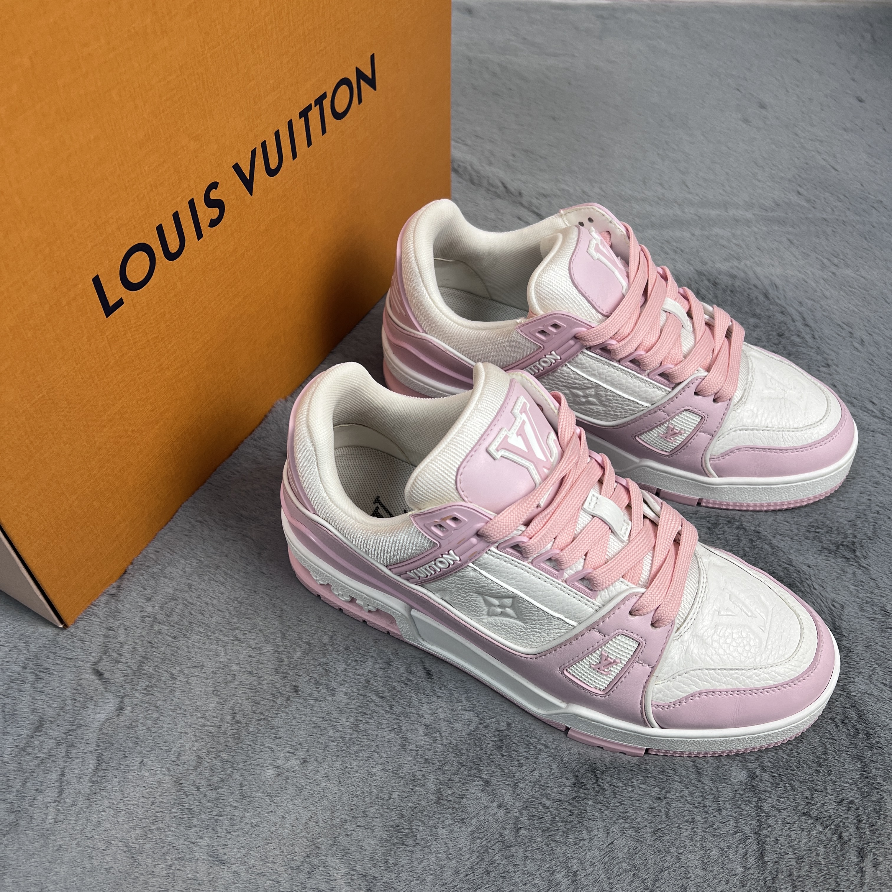 99新 LouisVuitton/路易威登 37码！lv trainer 低帮板鞋 玫瑰粉