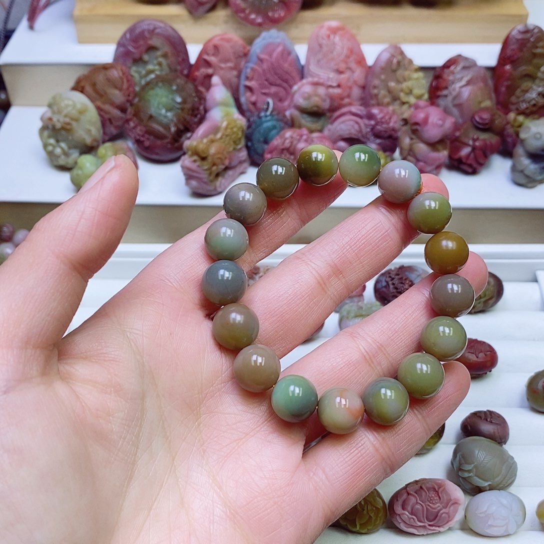 玛瑙/玉髓盐源玛瑙手链未镶嵌