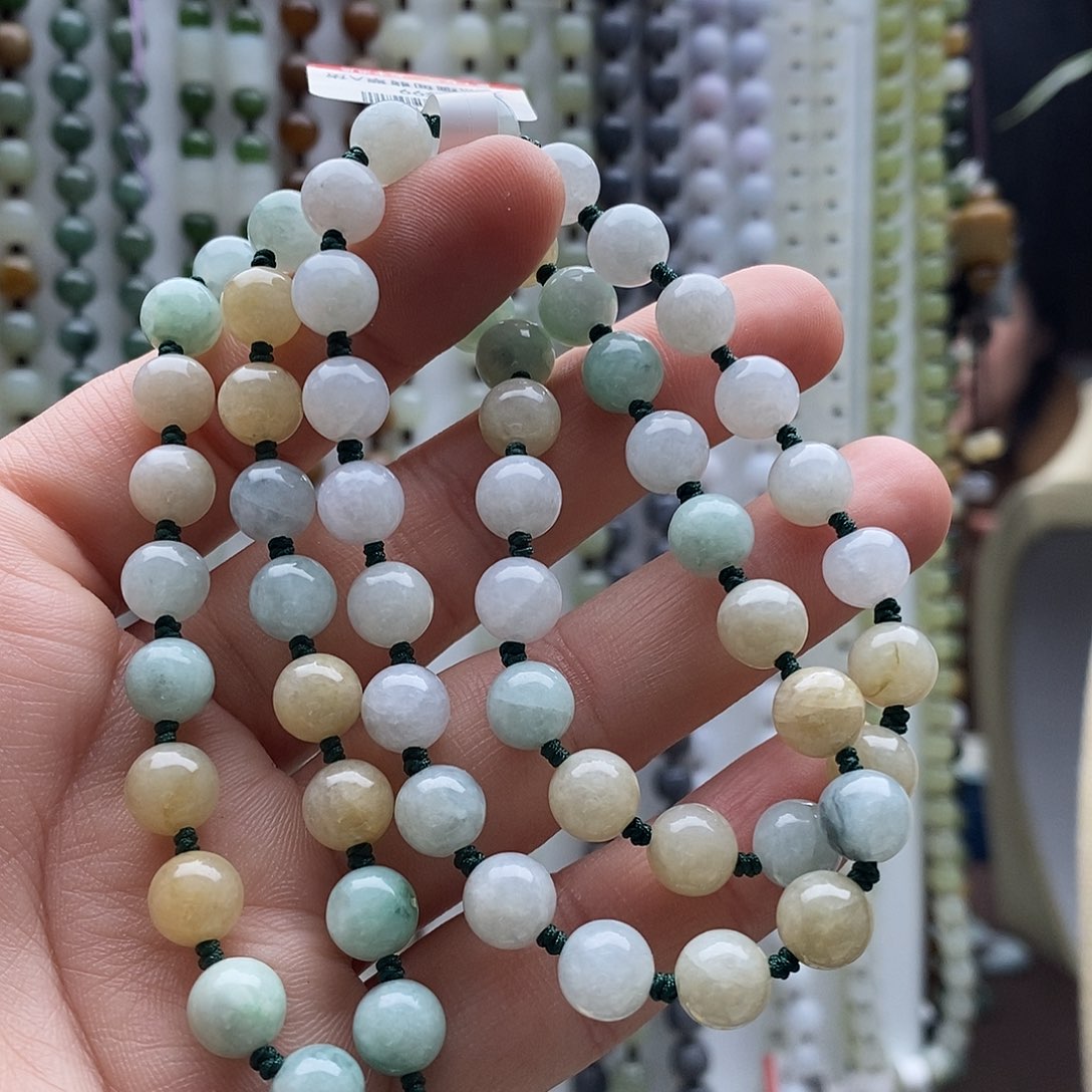 燕***沐翡翠未镶嵌颈饰翡翠项链