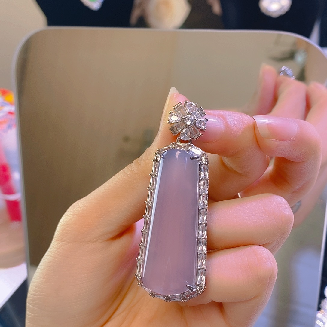 锆石铜合金白富美