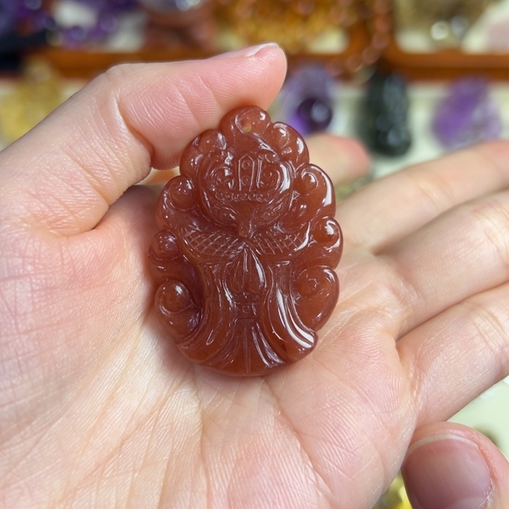 水晶吊坠(赠链)未镶嵌