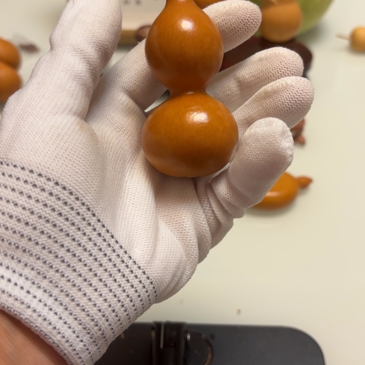 @***齐天然手捻老皮葫芦