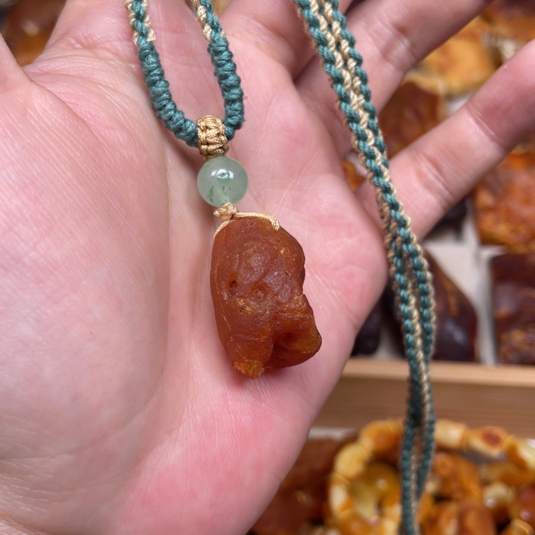 蜜蜡珠宝奇石未镶嵌