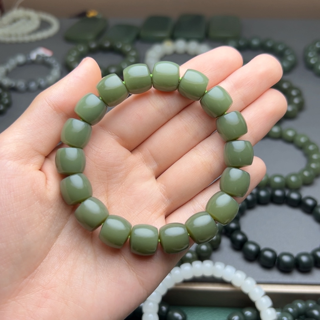 和田玉手链未镶嵌不****歌