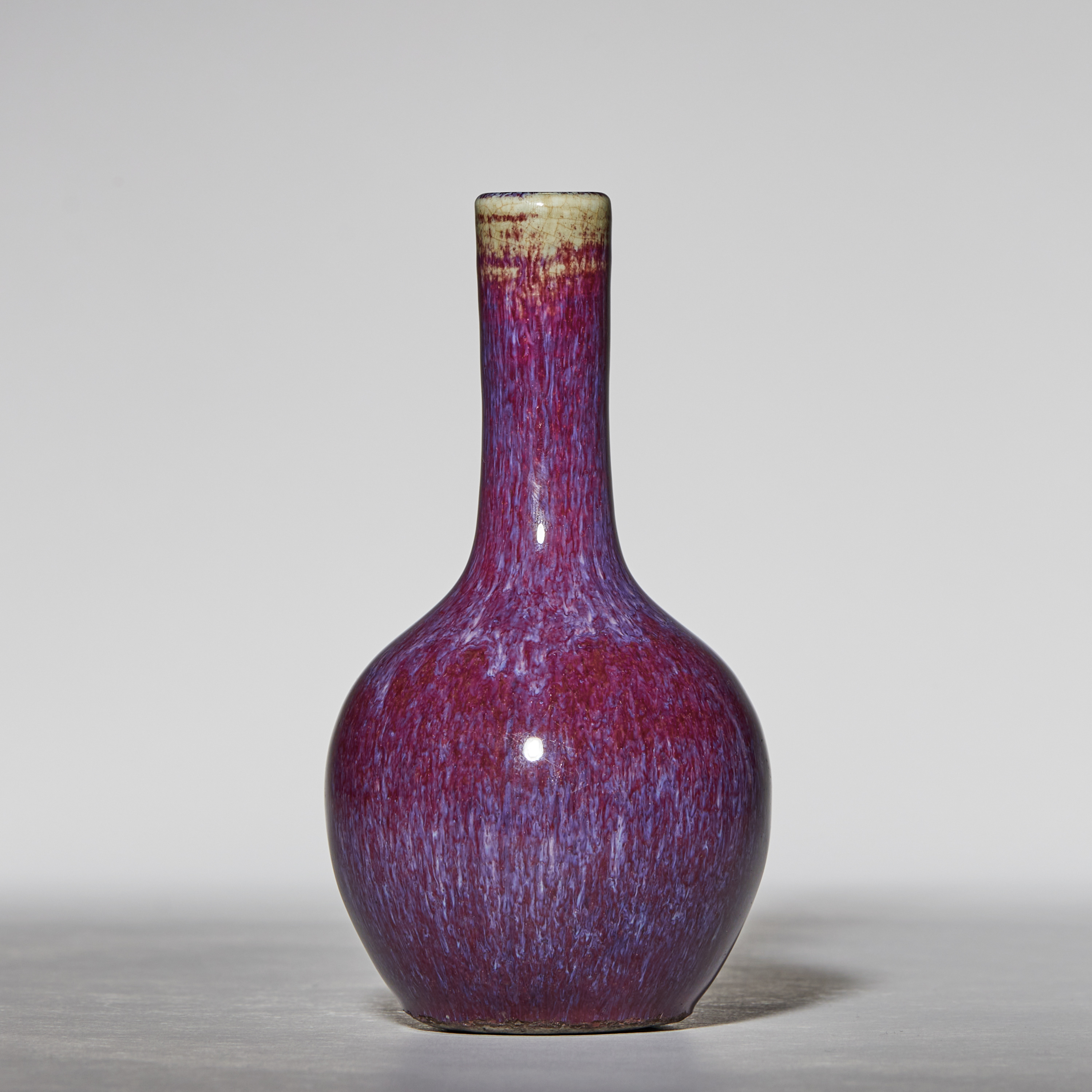 23、清乾隆 窑变釉小胆瓶【祥德66拍卖】