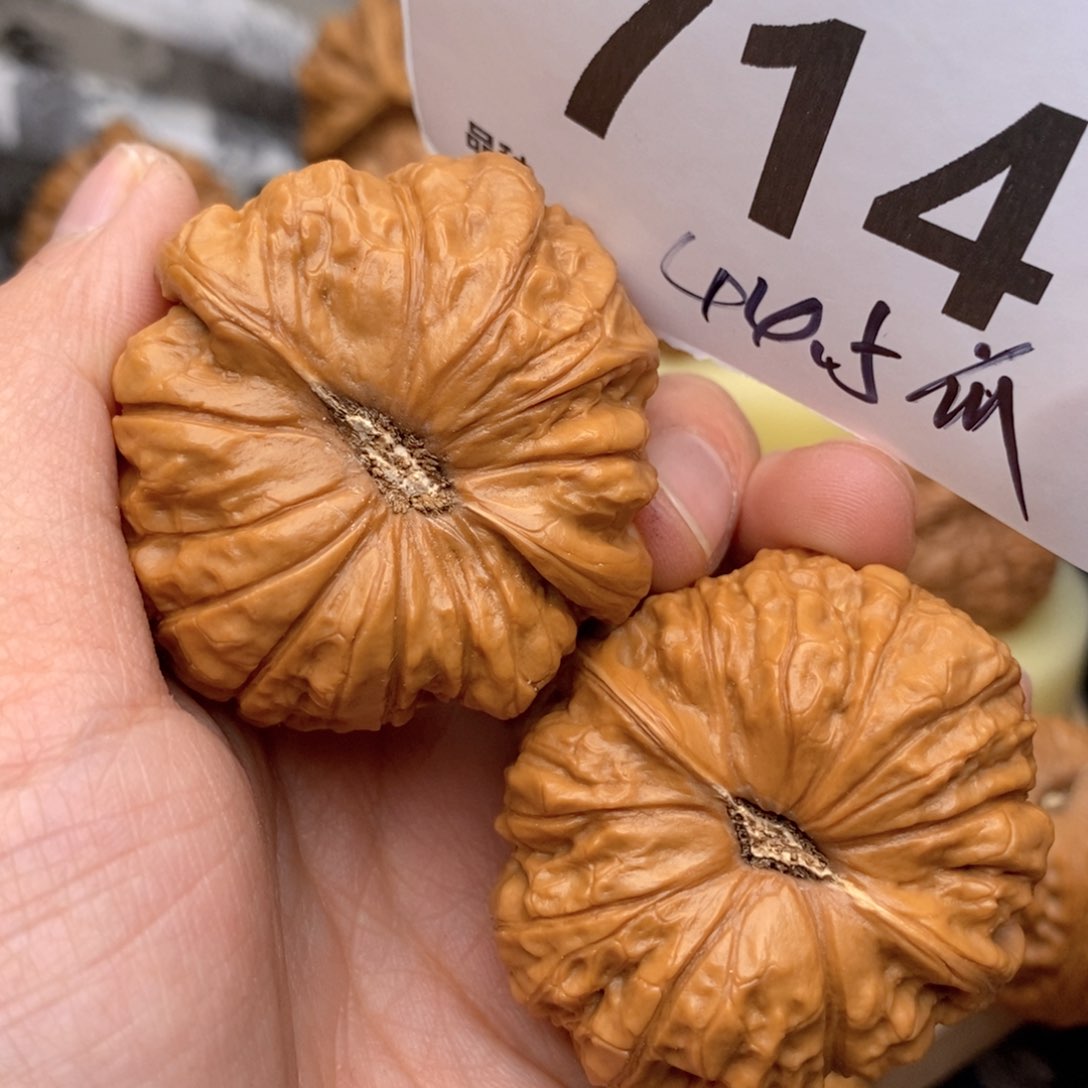 文玩核桃把件714号44.5瓜