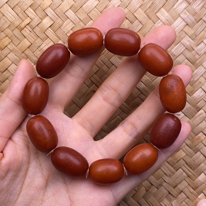 琥珀未镶嵌裸石蜜蜡
