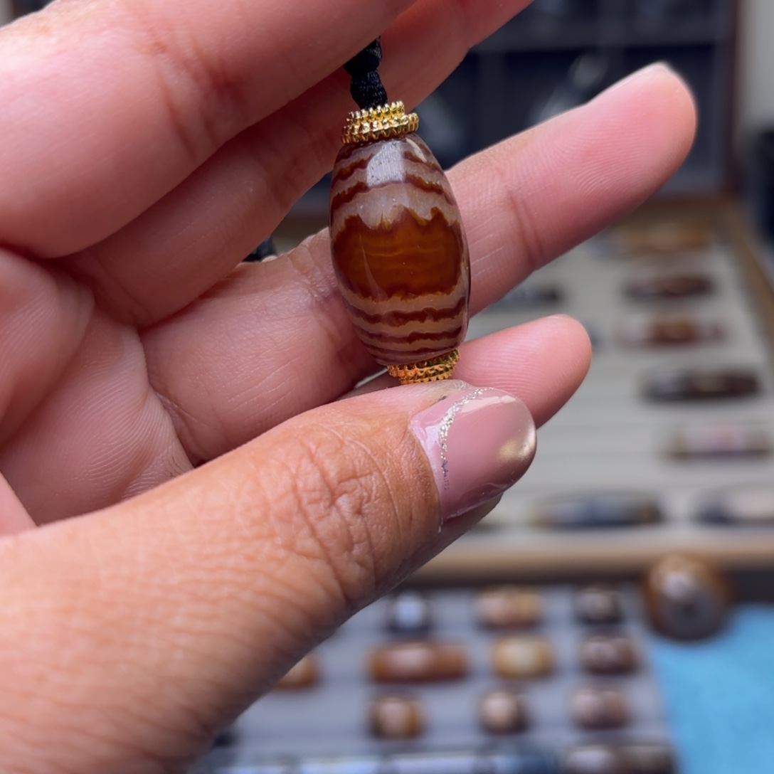 大***房玛瑙/玉髓未镶嵌颈饰