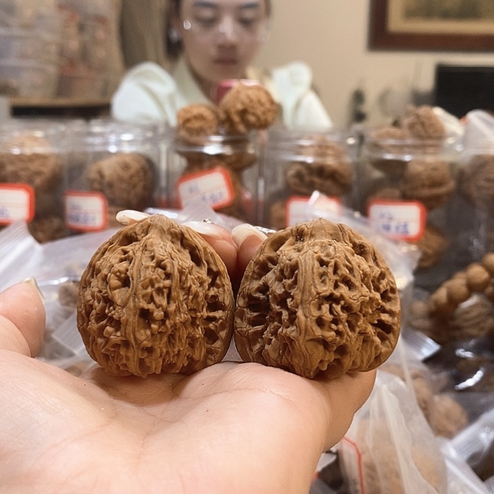 文玩核桃吊坠40南疆石