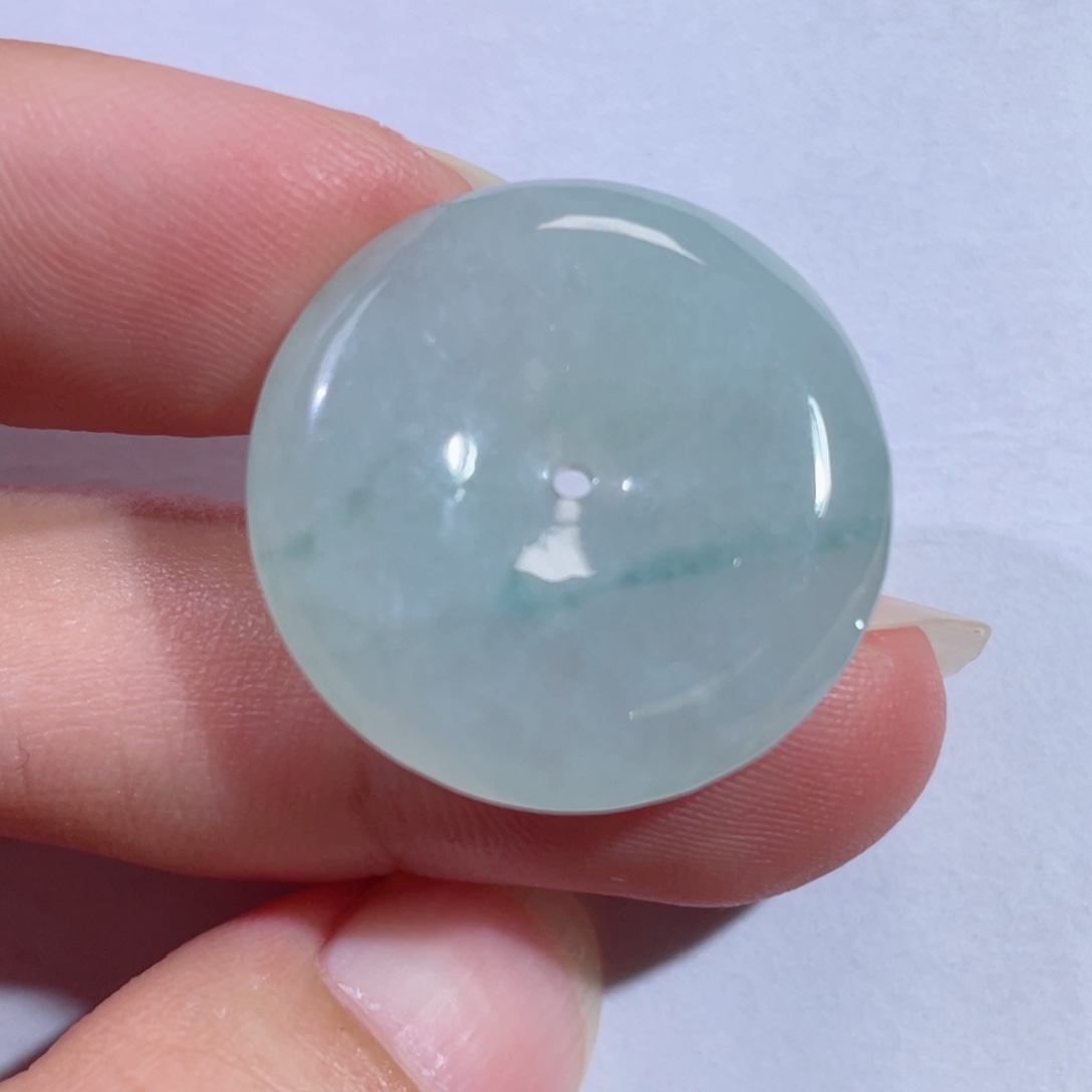 翡翠未镶嵌颈饰平安扣