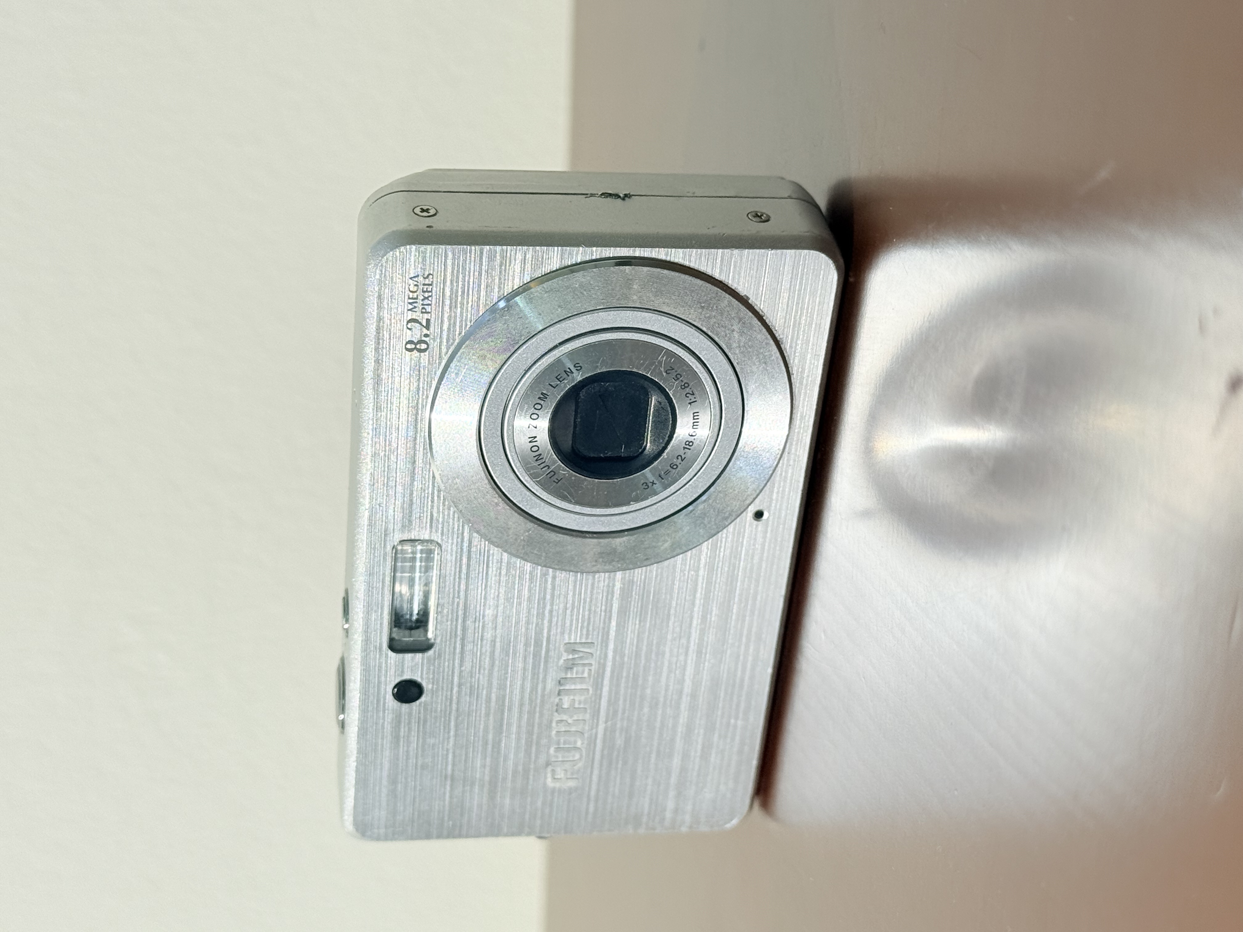 9新 Fujifilm/富士  24富士 J10 820万像素 3倍光学变焦