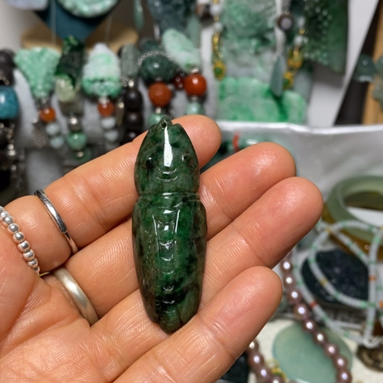 【闪购商品】翡翠吊坠(赠链)未镶嵌