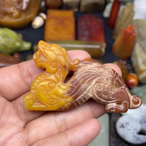 蛇纹石玉未镶嵌颈饰27