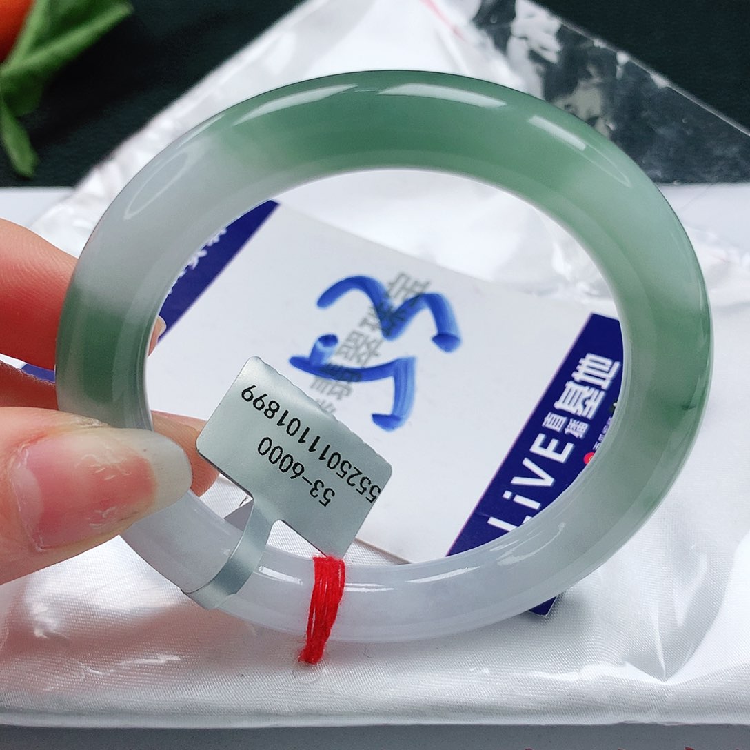 翡翠手镯未镶嵌缅甸天然a货翡翠