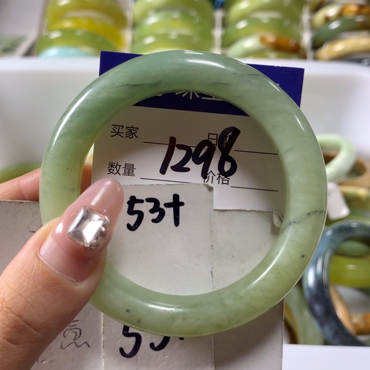 蛇纹石玉手镯未镶嵌1298 