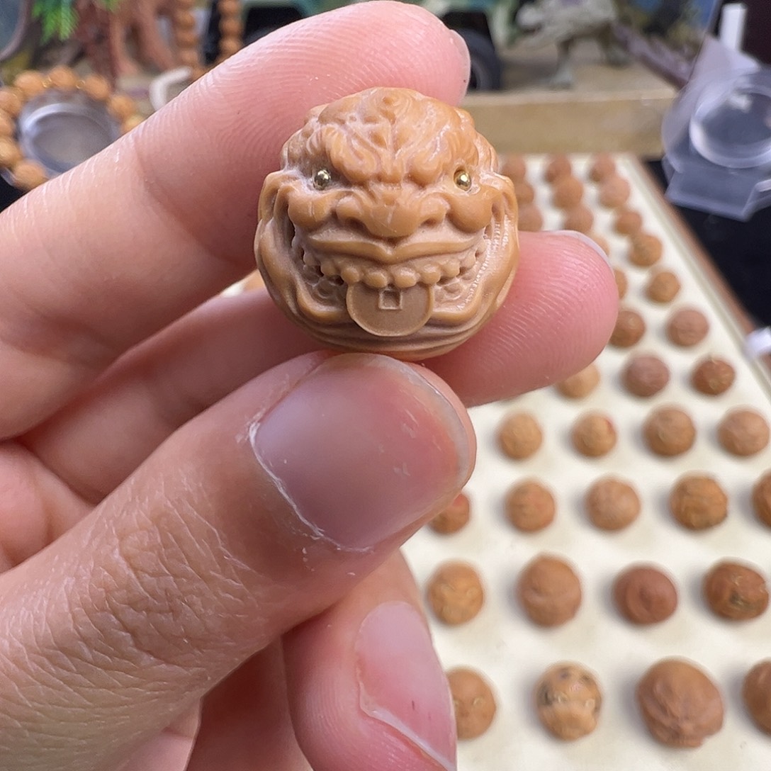 骑***哥吊坠猴头核桃17尺寸