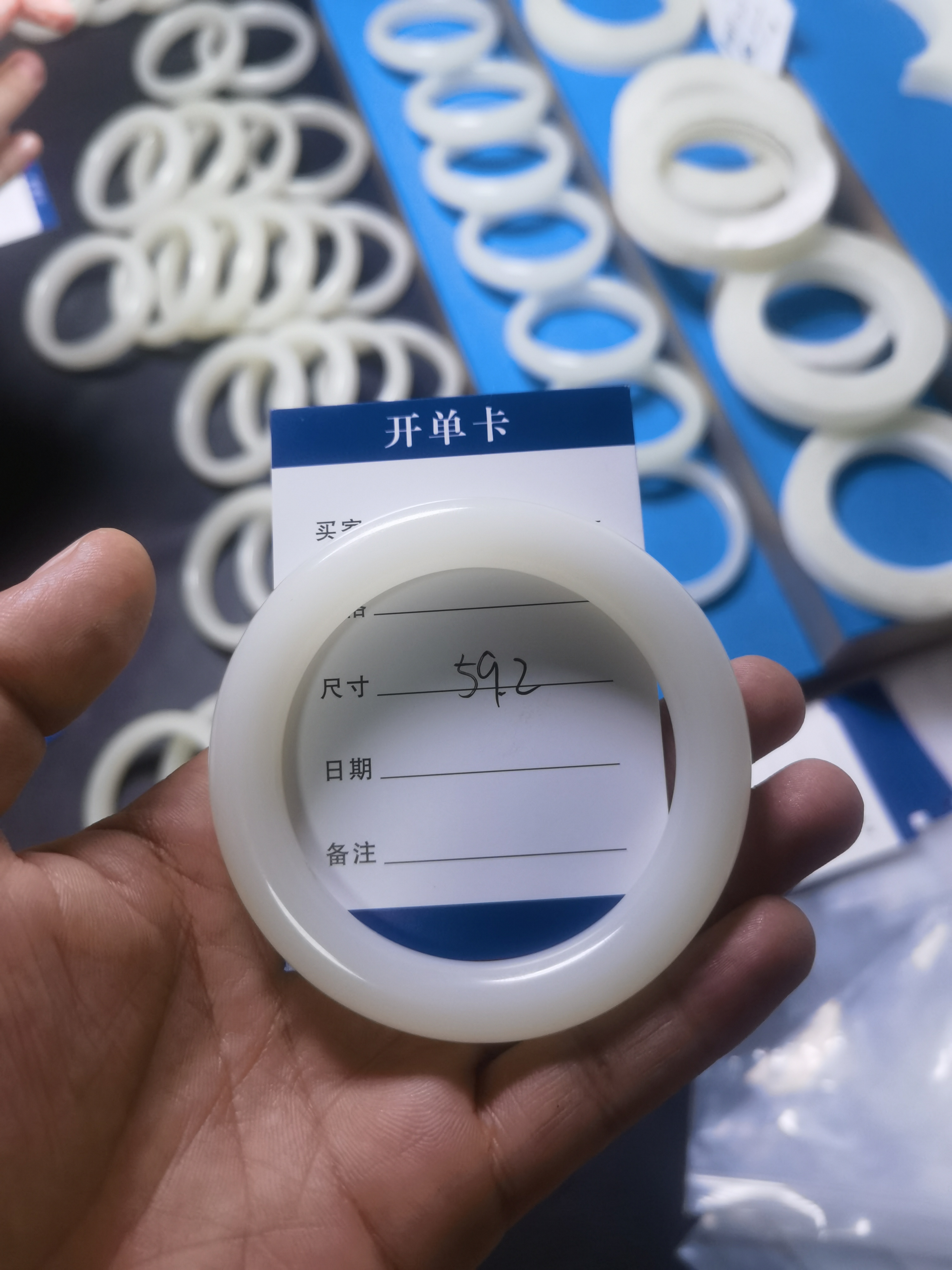 非金属珐琅手镯 圆条手镯配礼盒证书