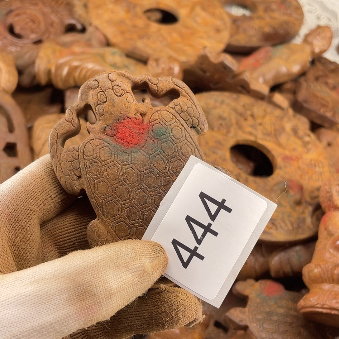 和田玉（糖玉）未镶嵌挂件