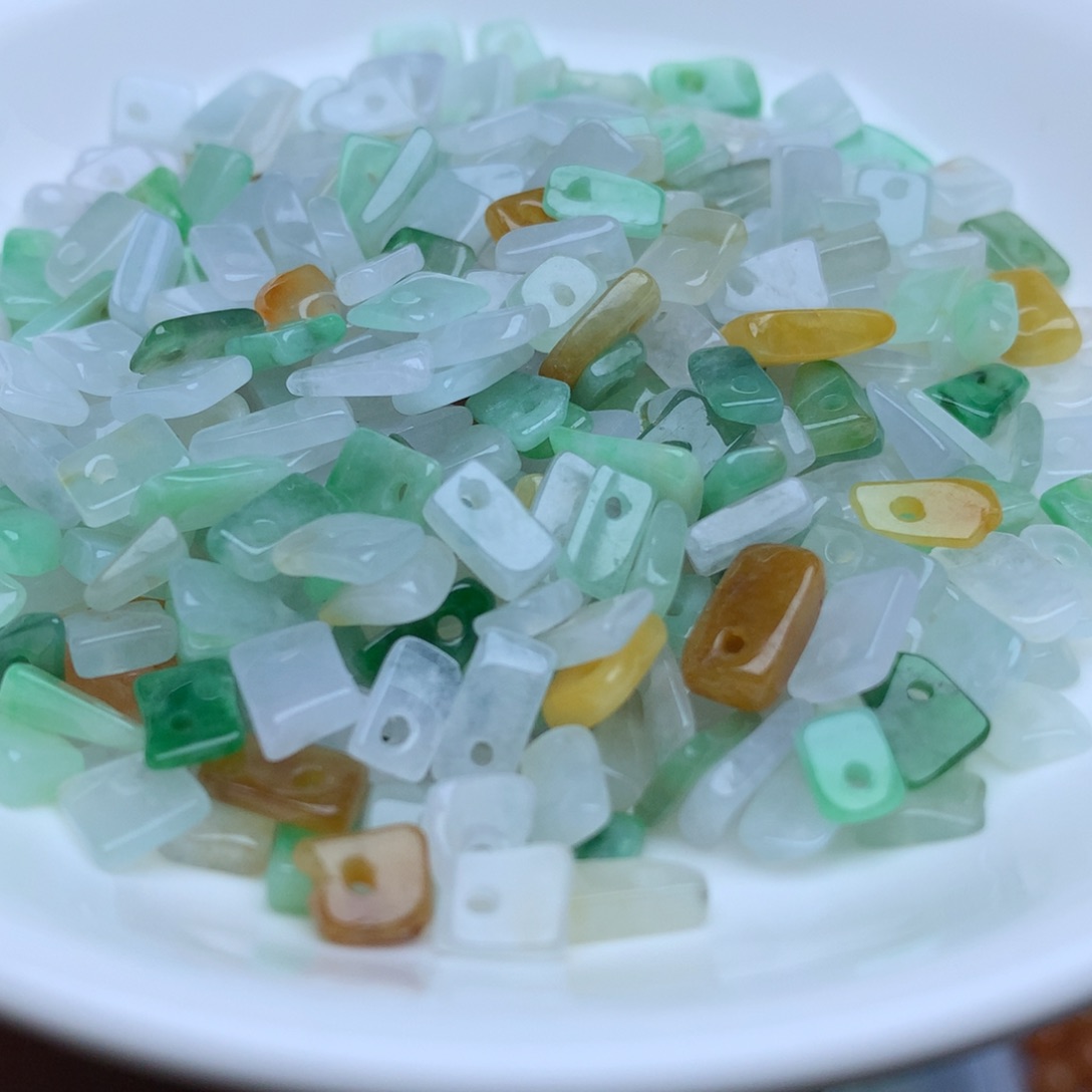 【闪购商品】翡翠手链未镶嵌冰三彩碎碎石50个