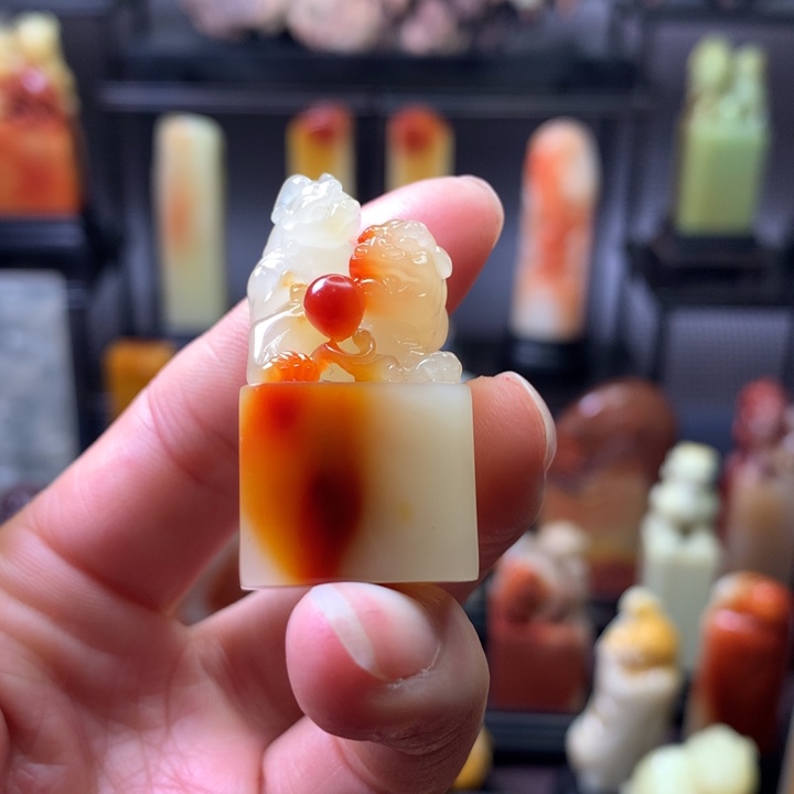 寿山石印石压*河寿山石芙蓉晶