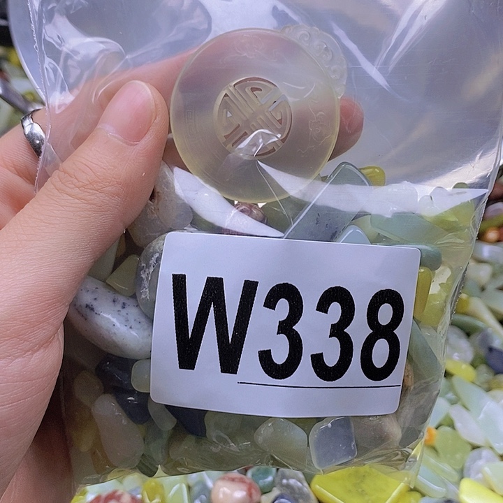 未镶嵌岫玉鱼缸石