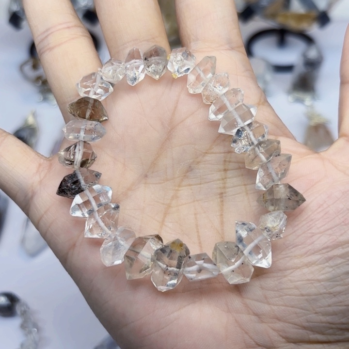 水晶手链未镶嵌闪灵钻手串