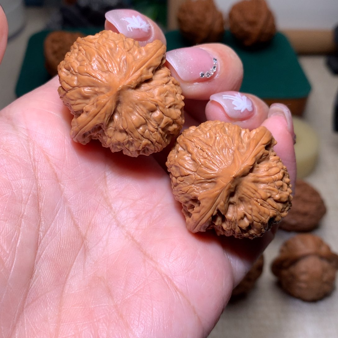 文玩核桃把件寿桃