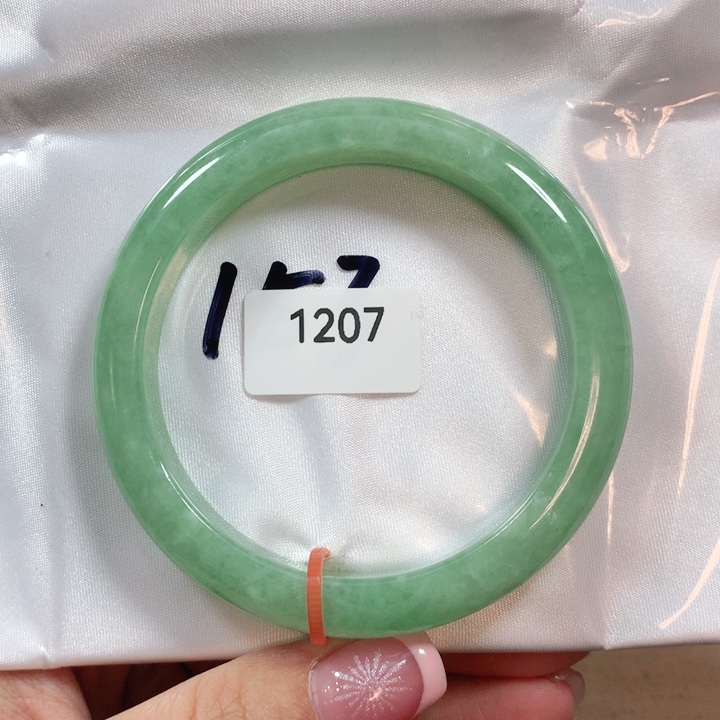 翡翠手镯未镶嵌天然翡翠手镯56