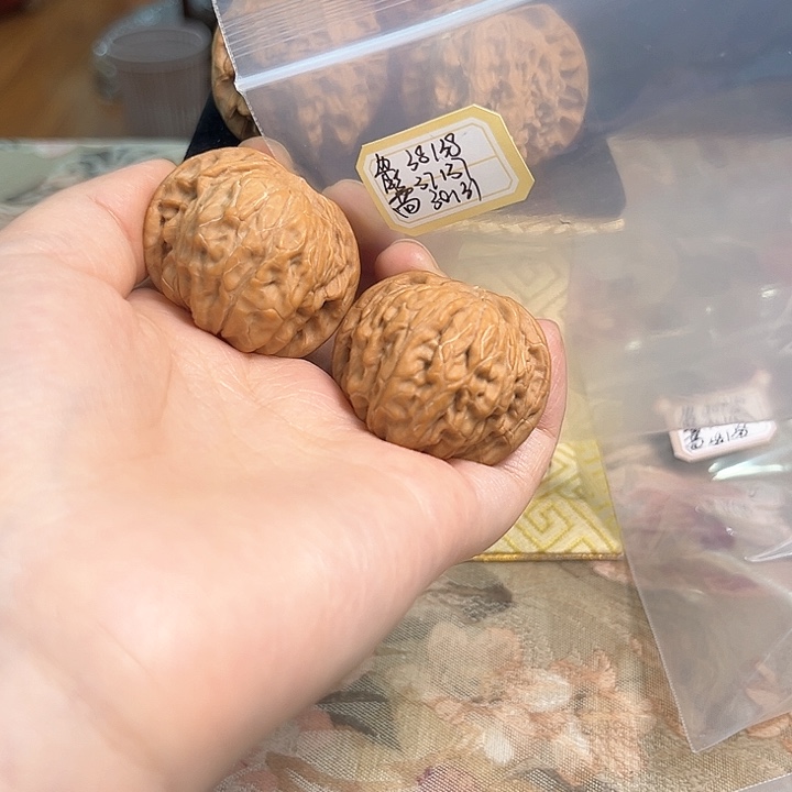 文玩核桃把件磨盘