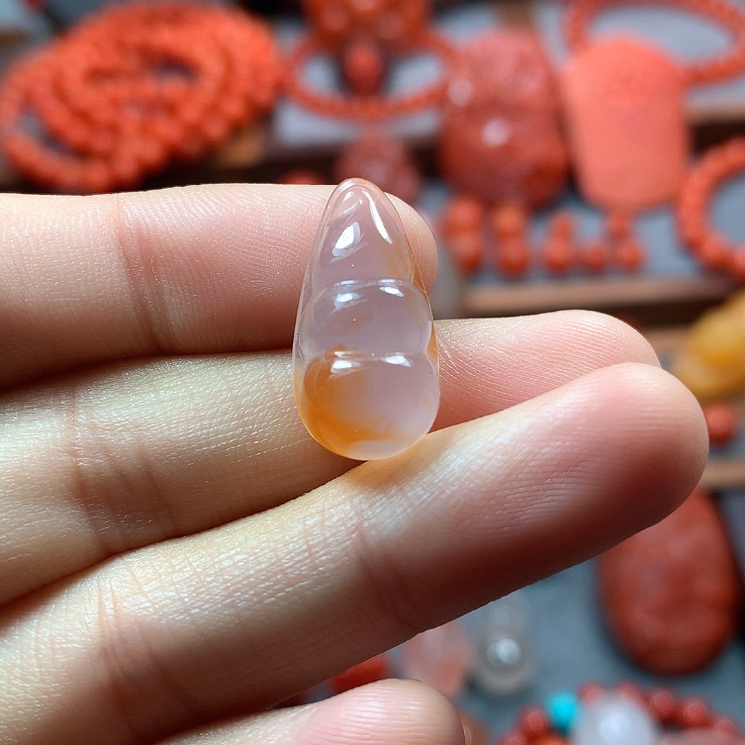 南红玛瑙1未镶嵌干掌冰飘福豆