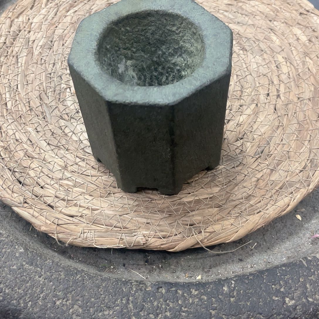 幸***富青石笔筒摆件很漂亮