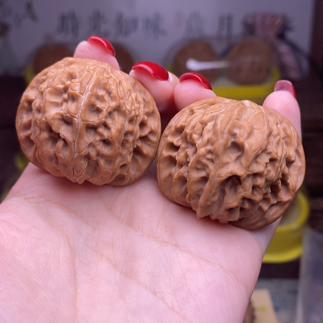 文玩核桃把件全品38.5尺山地磨盘红皮19949