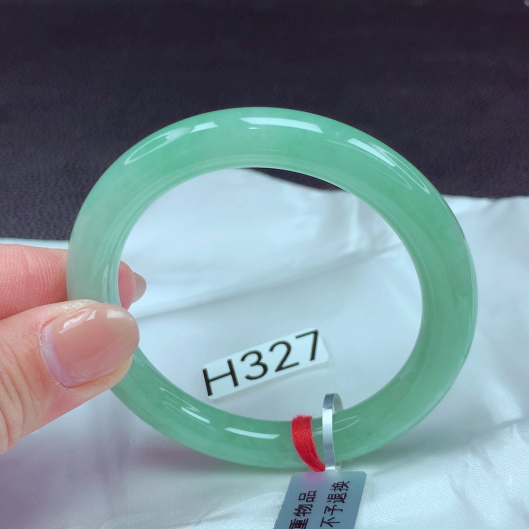 翡翠手镯未镶嵌手镯88